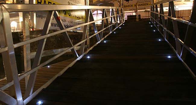 solar road studs